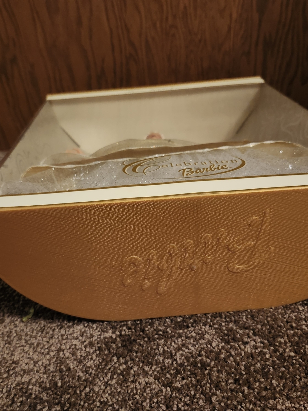 NIB Vintage Barbie Doll Gold & White Special 2000 Celebration Doll With Ornament - Picture 6 of 6